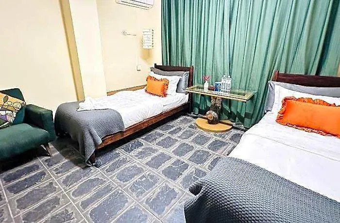 Darwin Hotel 2*